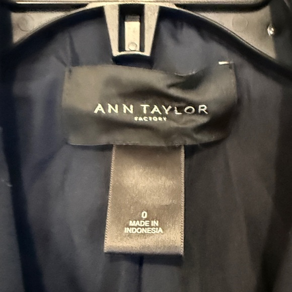 Ann Taylor Classic Blue Blazer - Picture 3 of 7